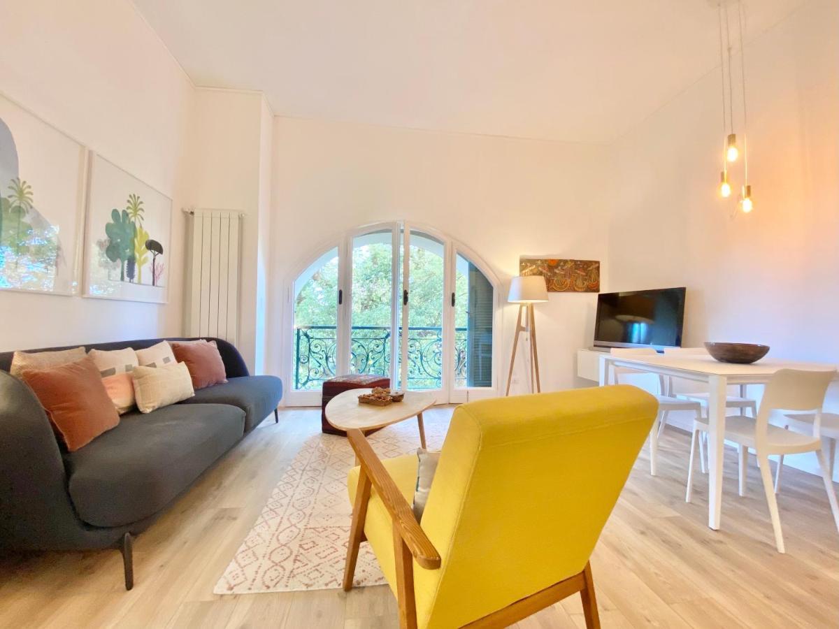 Casaviva-Stylish Trilo With Ac-Shared Pool-Parking Appartement Genua Buitenkant foto