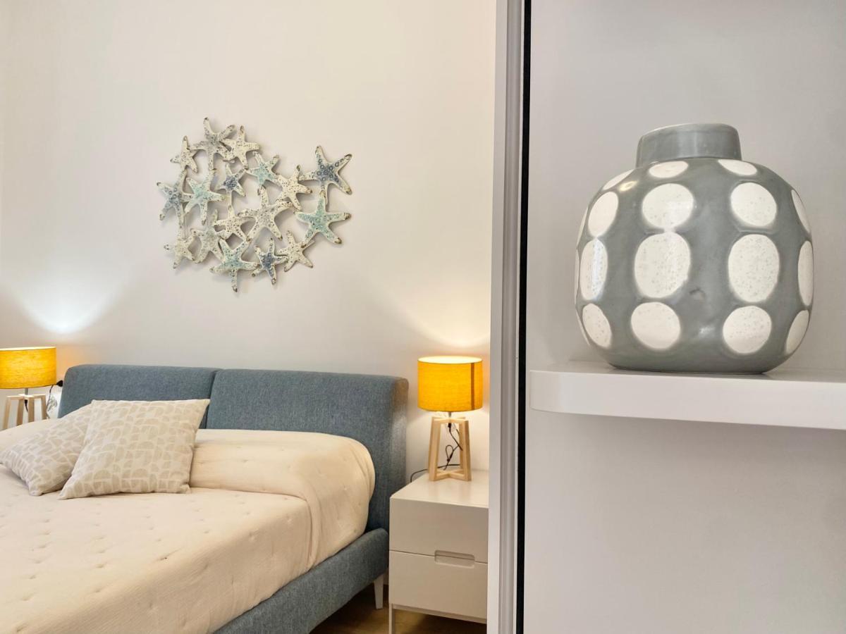 Casaviva-Stylish Trilo With Ac-Shared Pool-Parking Appartement Genua Buitenkant foto