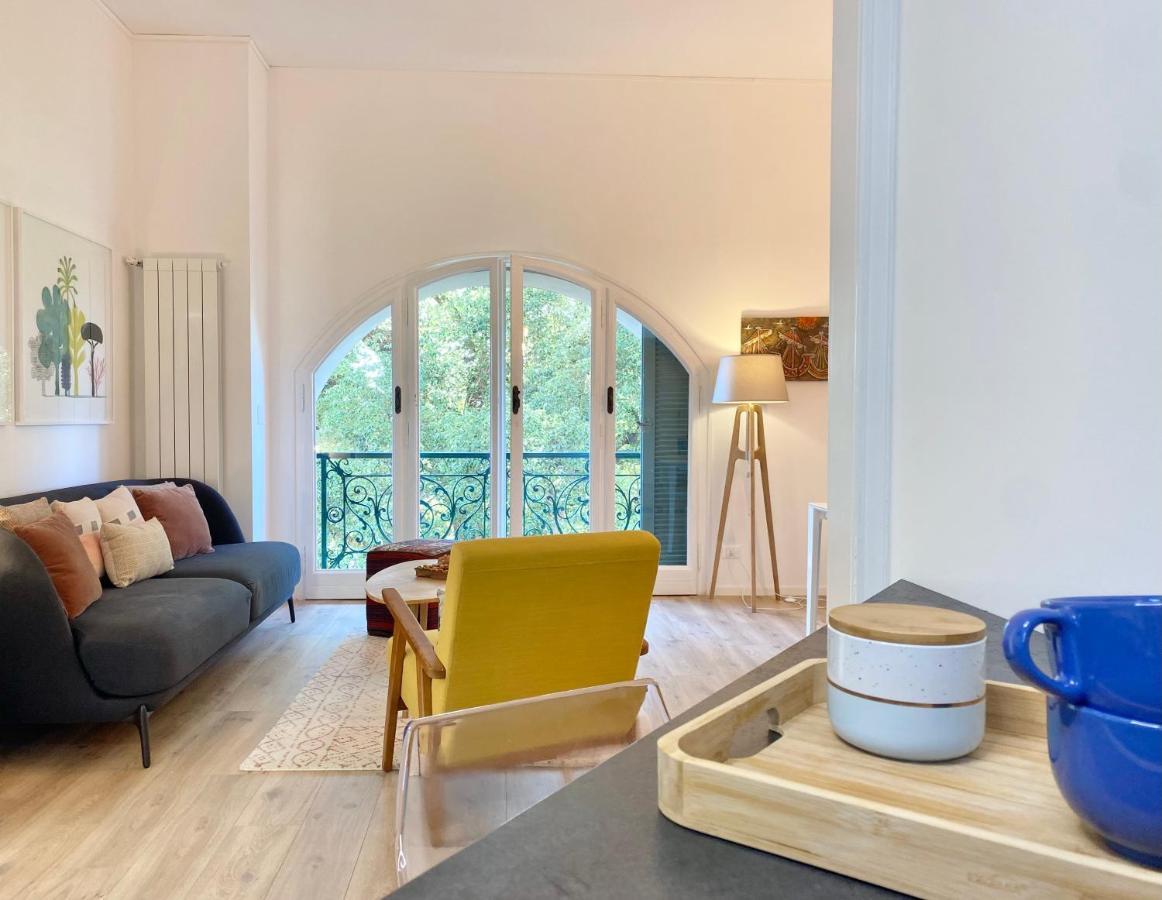 Casaviva-Stylish Trilo With Ac-Shared Pool-Parking Appartement Genua Buitenkant foto